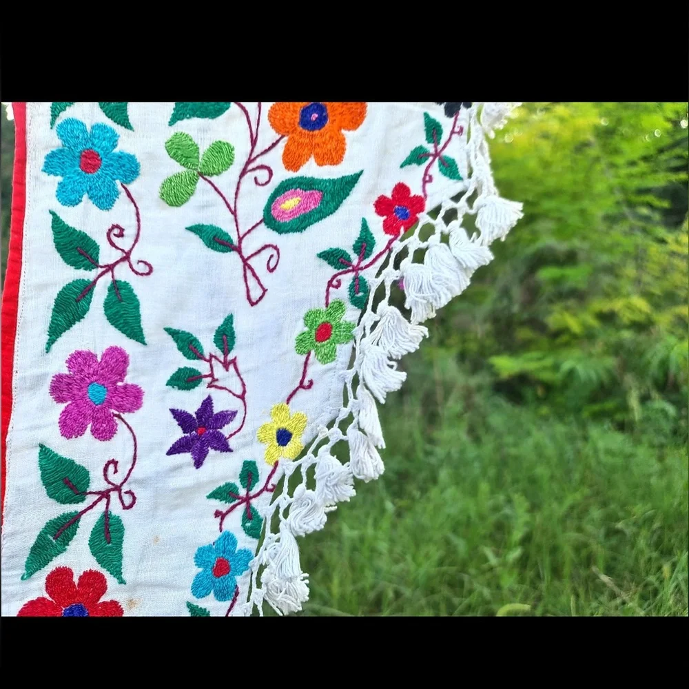 🧵 Indian Toran Vintage Handmade Embroidered Floral Tassels welcome door hanging